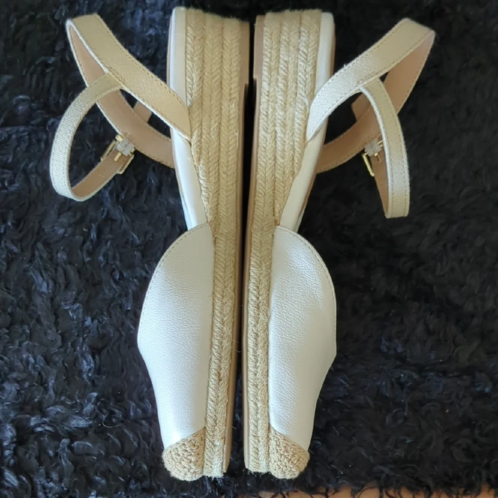 Dream Pairs White and Tan Espadrille Wedge Sandals